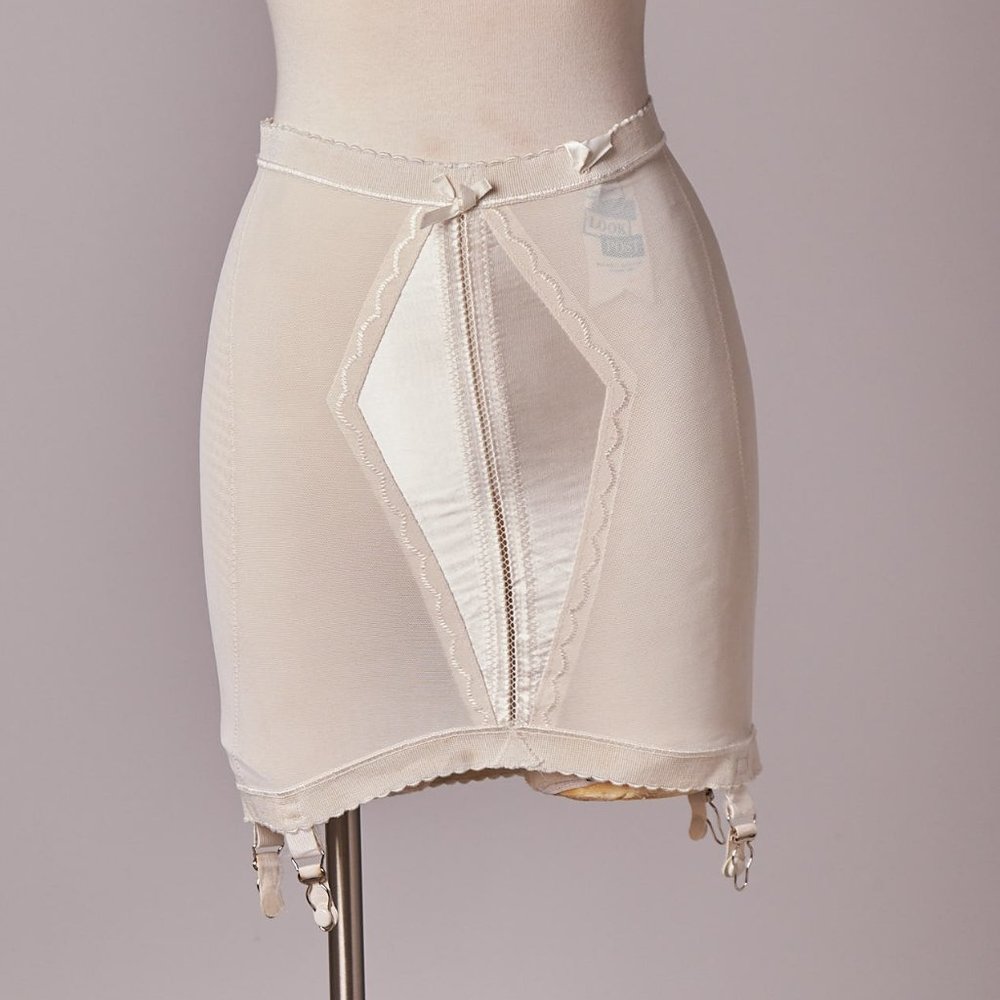 1950s Deadstock Girdle With Garter Clips